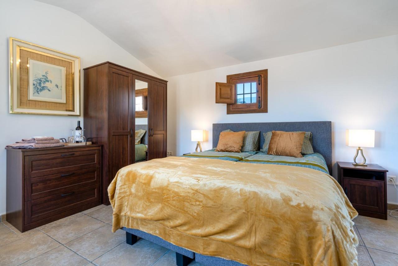 Hacienda la buena vida B&B en appartementen Algarinejo Exterior foto
