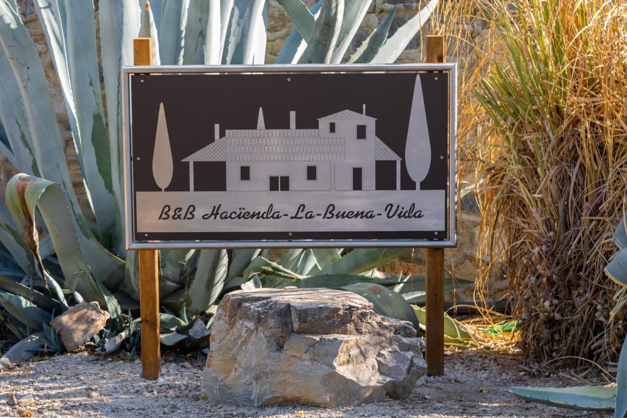 Hacienda la buena vida B&B en appartementen Algarinejo Exterior foto