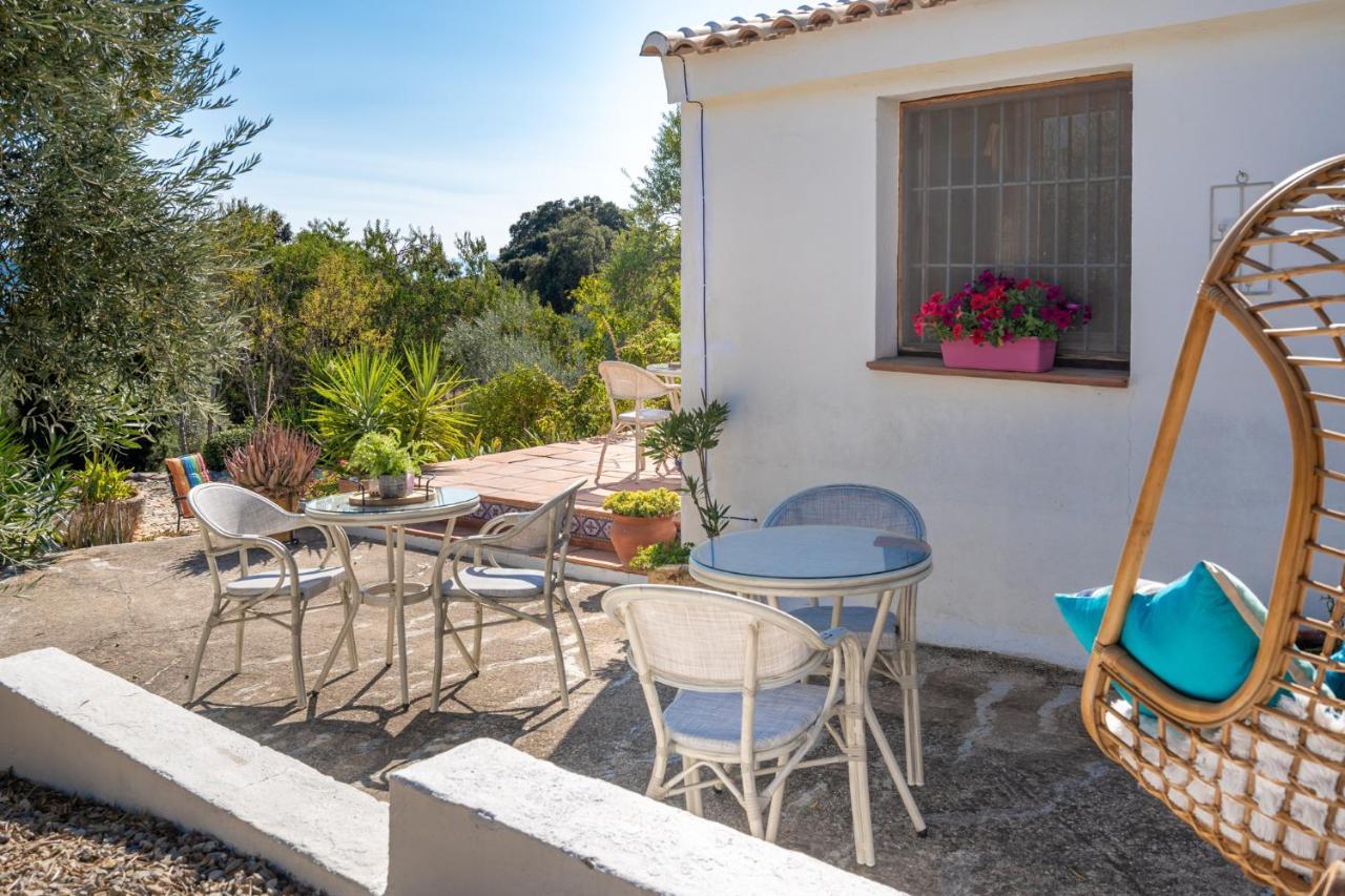 Hacienda la buena vida B&B en appartementen Algarinejo Exterior foto