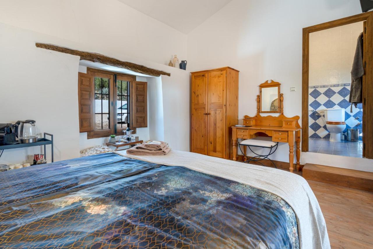 Hacienda la buena vida B&B en appartementen Algarinejo Exterior foto